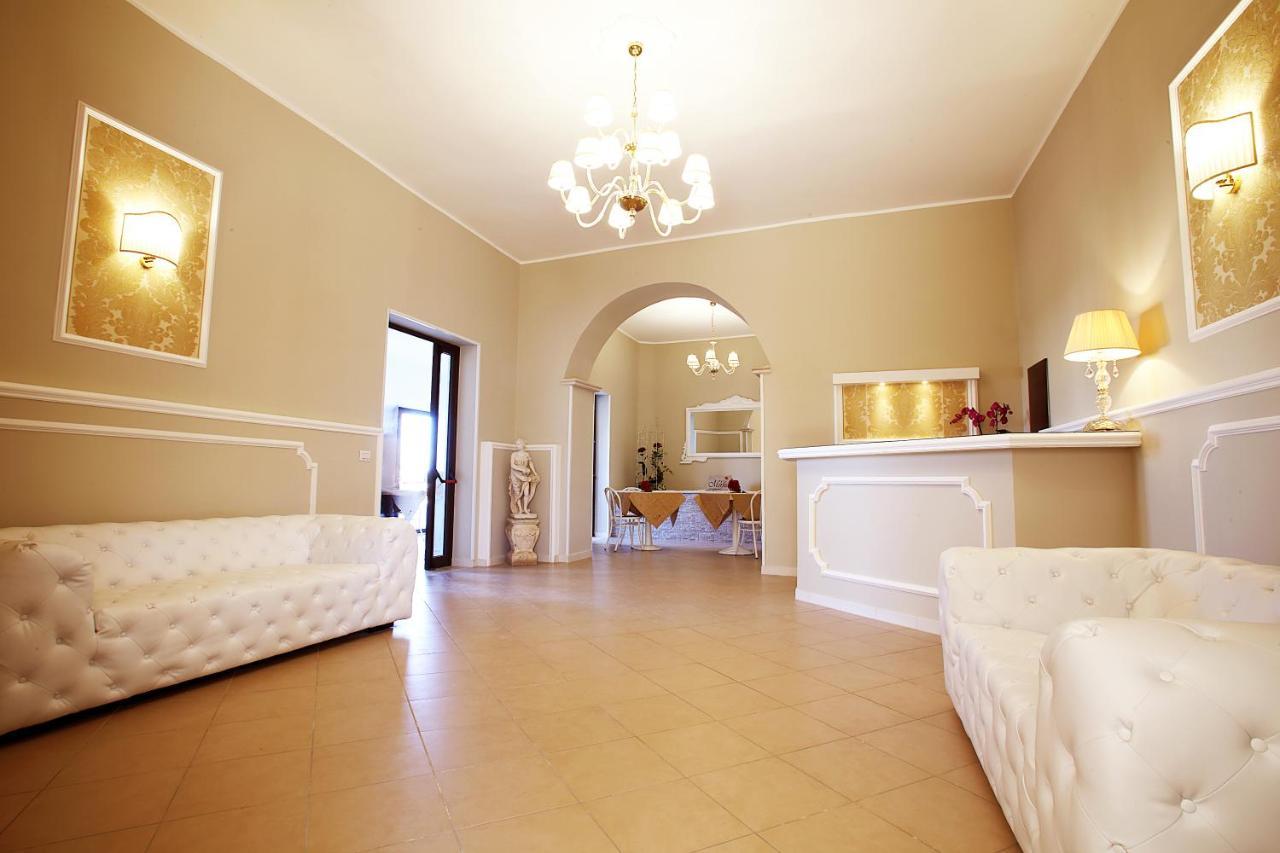 Morfeo Pozzallo Bed & Breakfast ภายนอก รูปภาพ